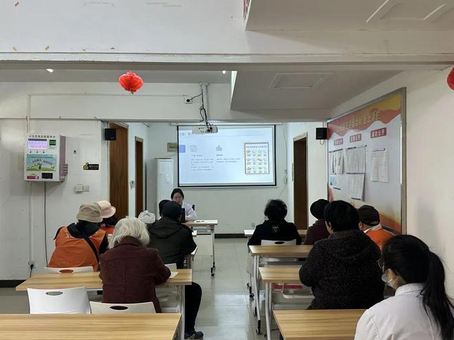 龙8long8，提升居民健康素养！健康课堂带你玩转科学养生